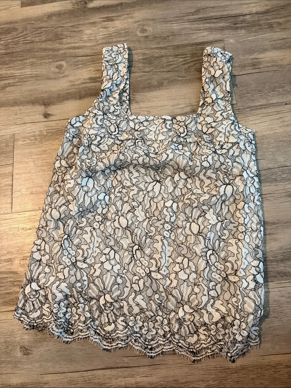 Chanel top pristinecondition